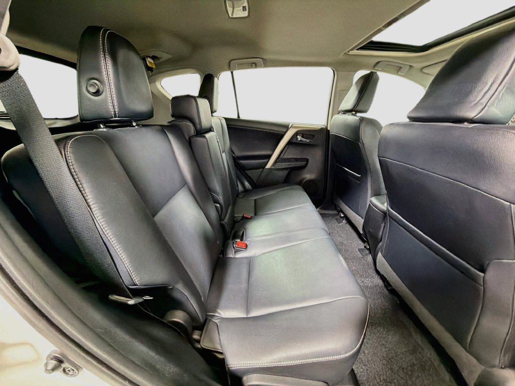 Used 2014 Toyota RAV4 Limited AWD/4WD image 28