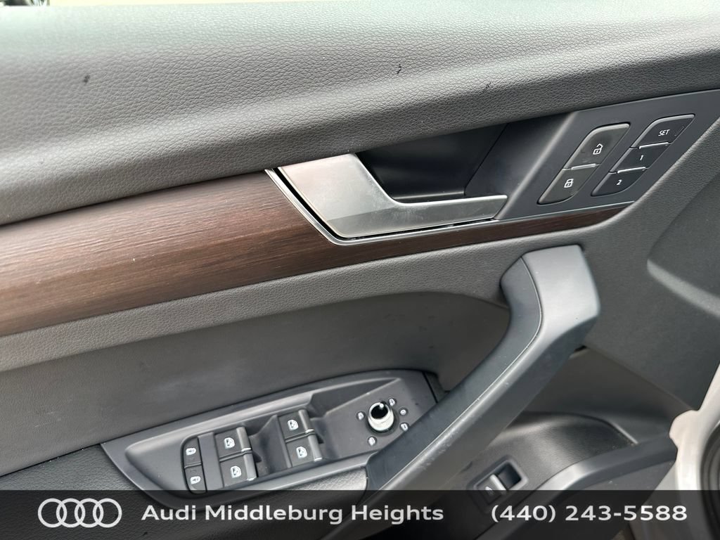 Certified 2023 Audi Q5 2.0T Premium w/ Convenience Package AWD/4WD image 17