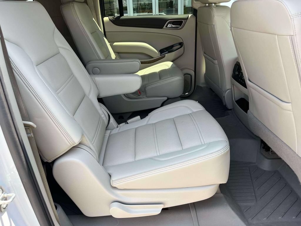 Certified 2020 GMC Yukon XL Denali w/ Denali Premium Package AWD/4WD image 22