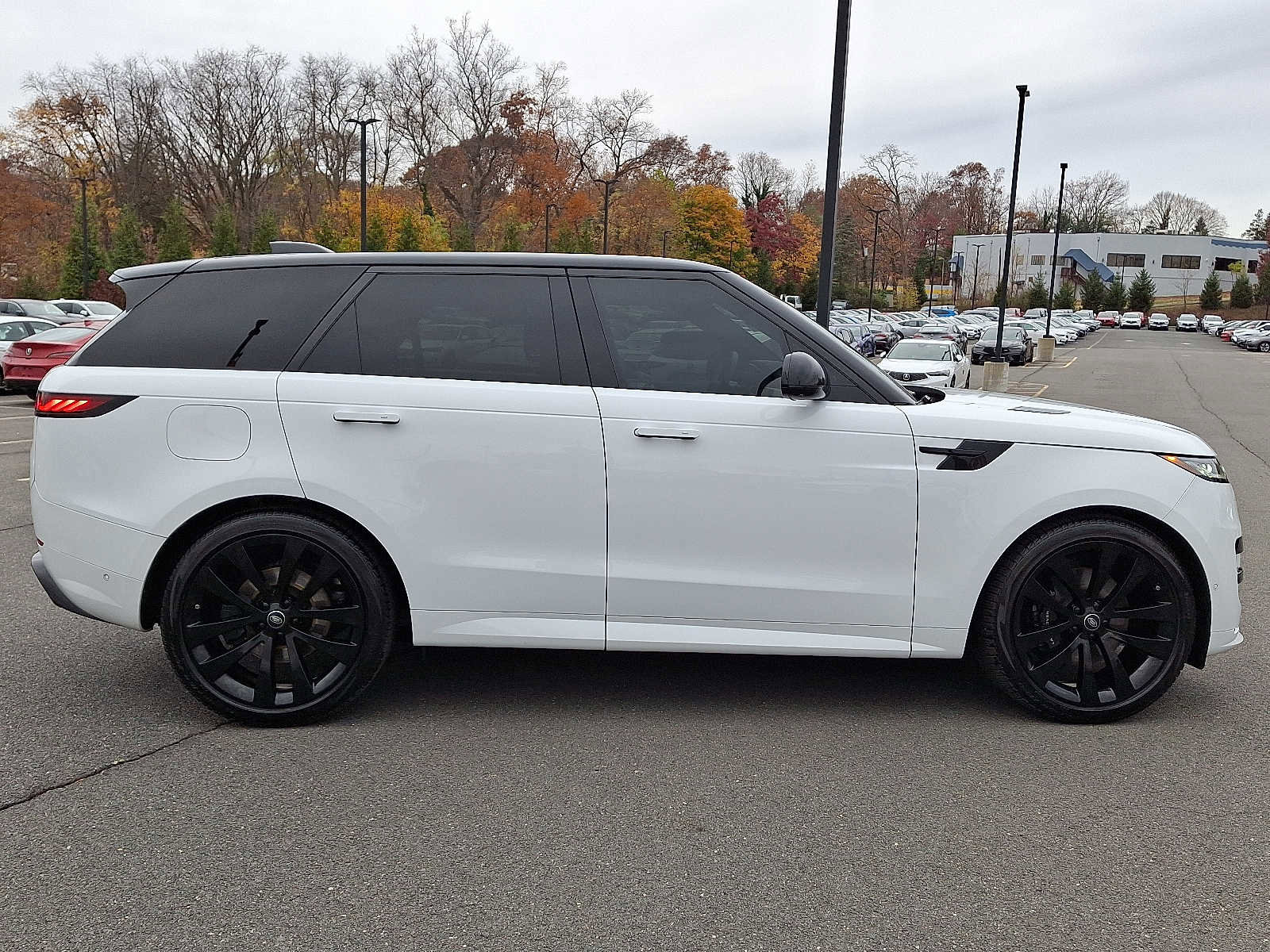 Used 2024 Land Rover Range Rover Sport Dynamic SE image 7