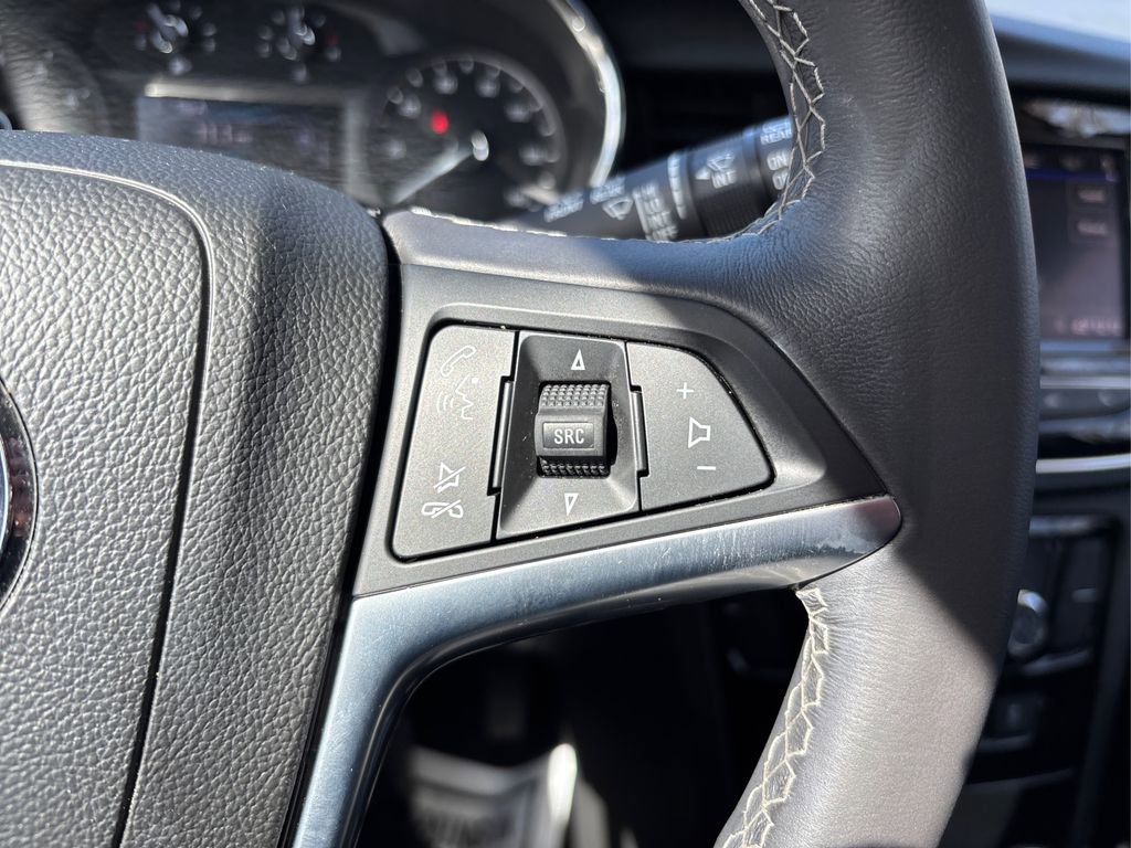 Used 2022 Buick Encore Preferred w/ Safety Package image 26