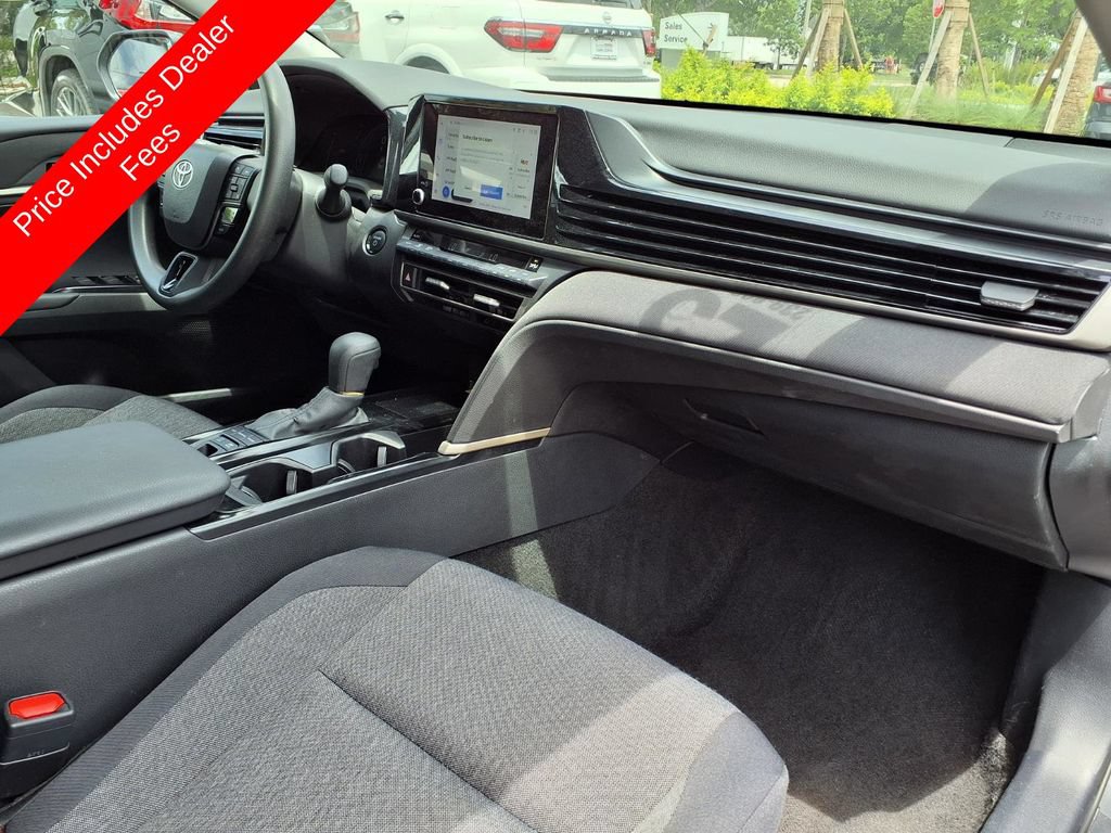 Used 2025 Toyota Camry LE FWD image 10