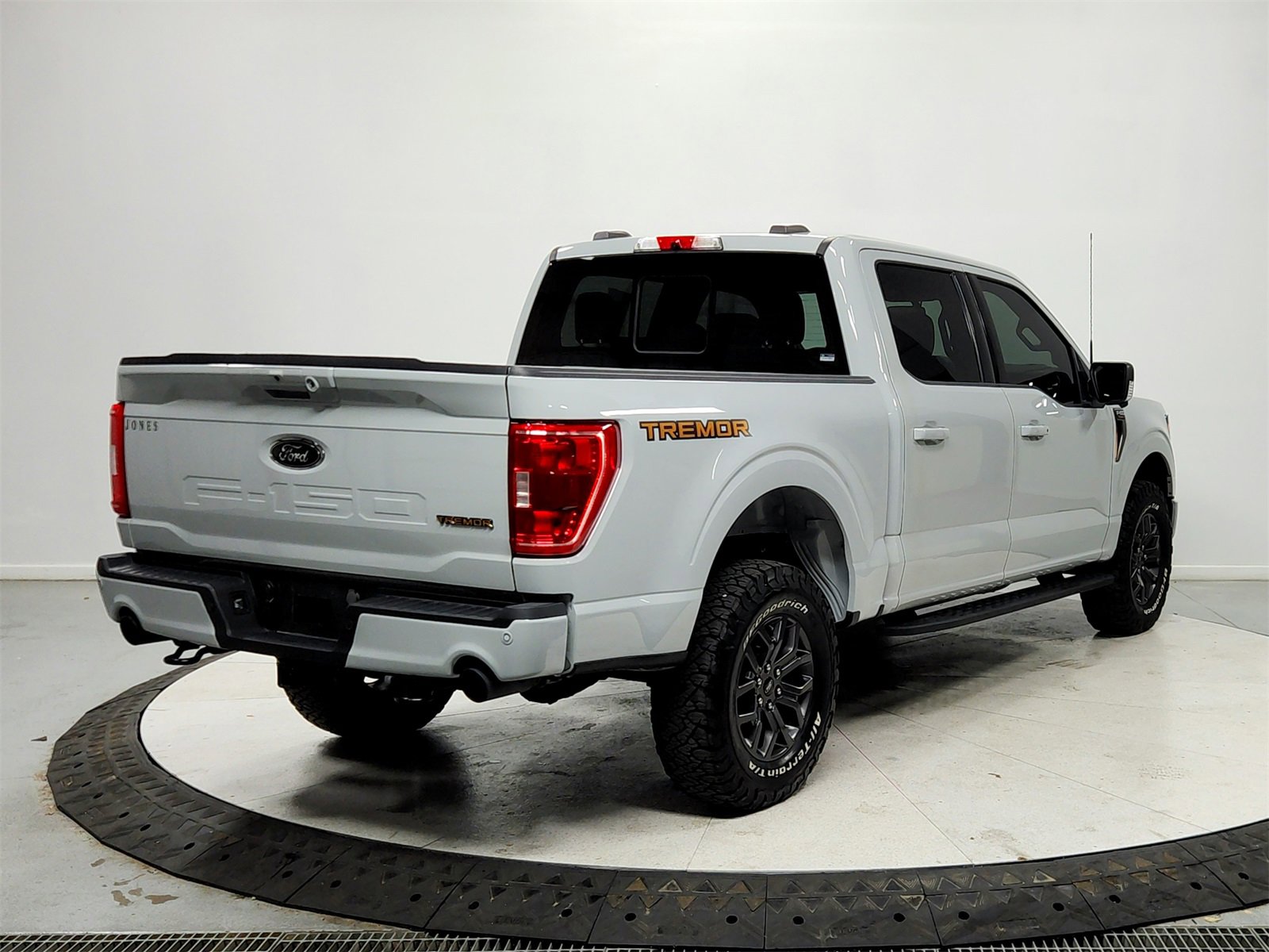 Used 2023 Ford F150 Tremor w/ Trailer Tow Package image 7