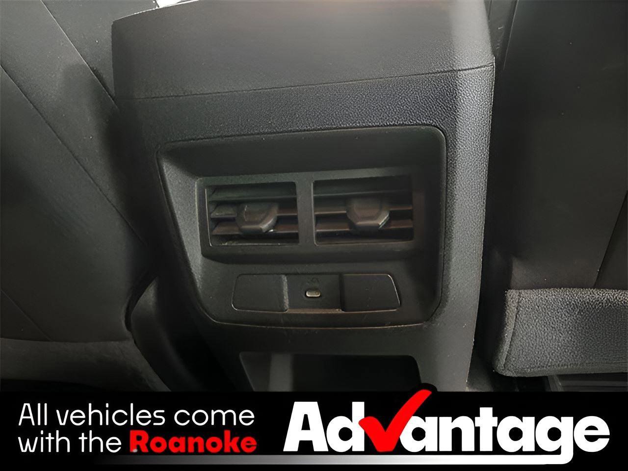 Used 2023 Chevrolet Colorado LT w/ LT Convenience Package II image 19