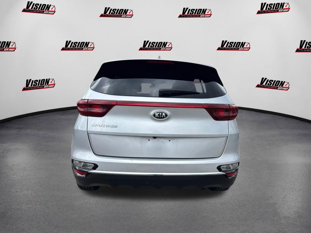 Used 2022 Kia Sportage LX image 6