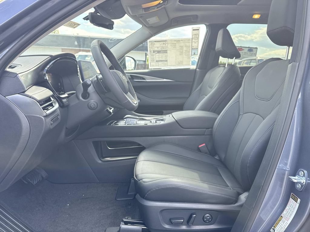 New 2027 INFINITI QX60 Luxe w/ Cargo Package AWD/4WD image 16