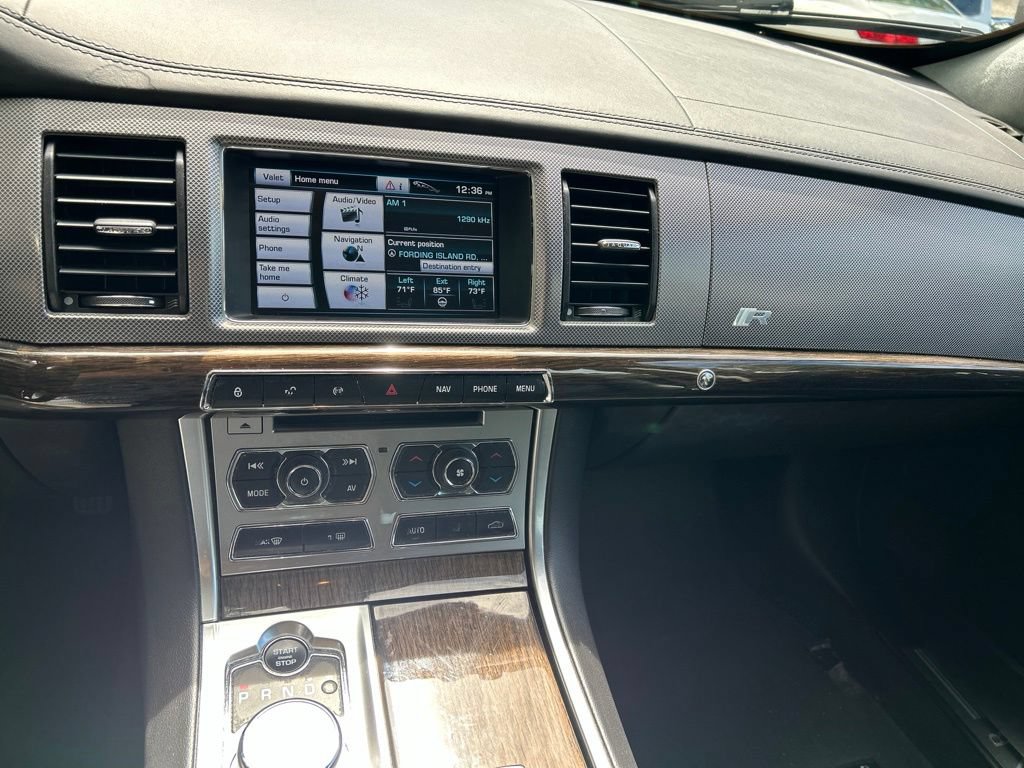 Used 2013 Jaguar XF R RWD image 12