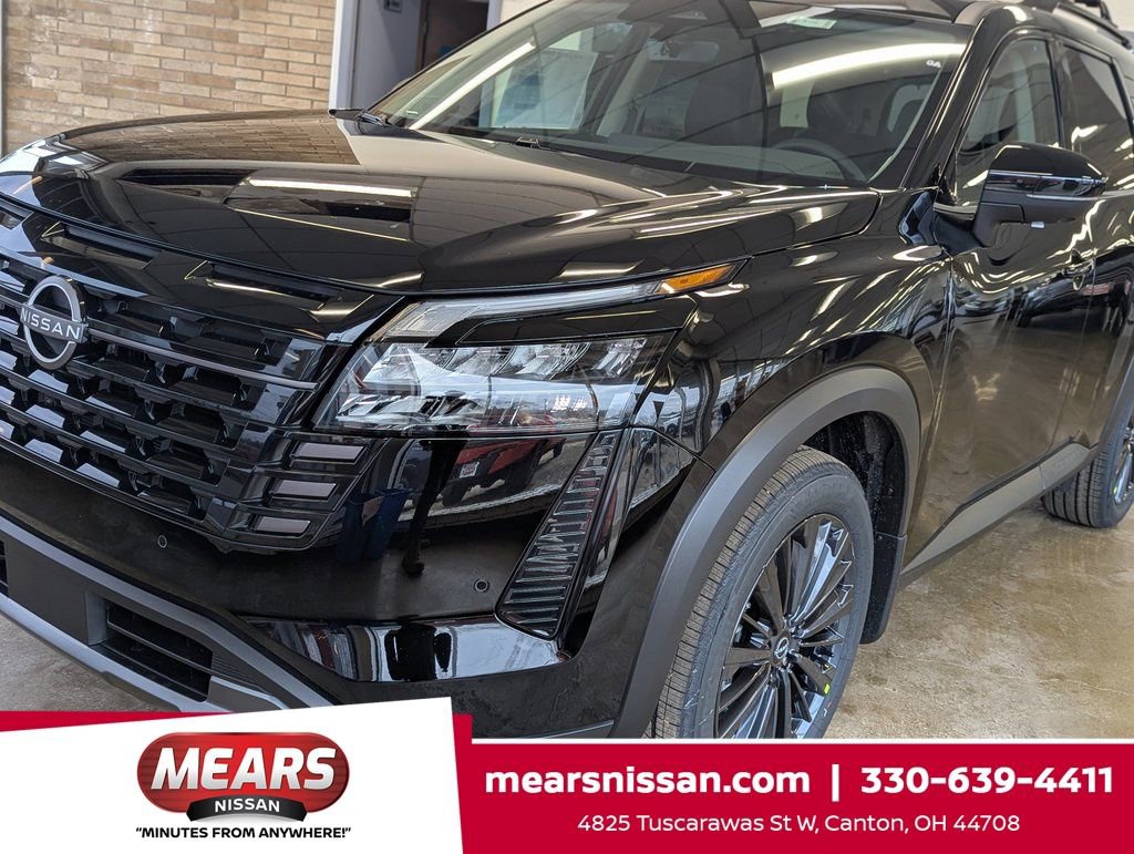 New 2026 Nissan Pathfinder SL