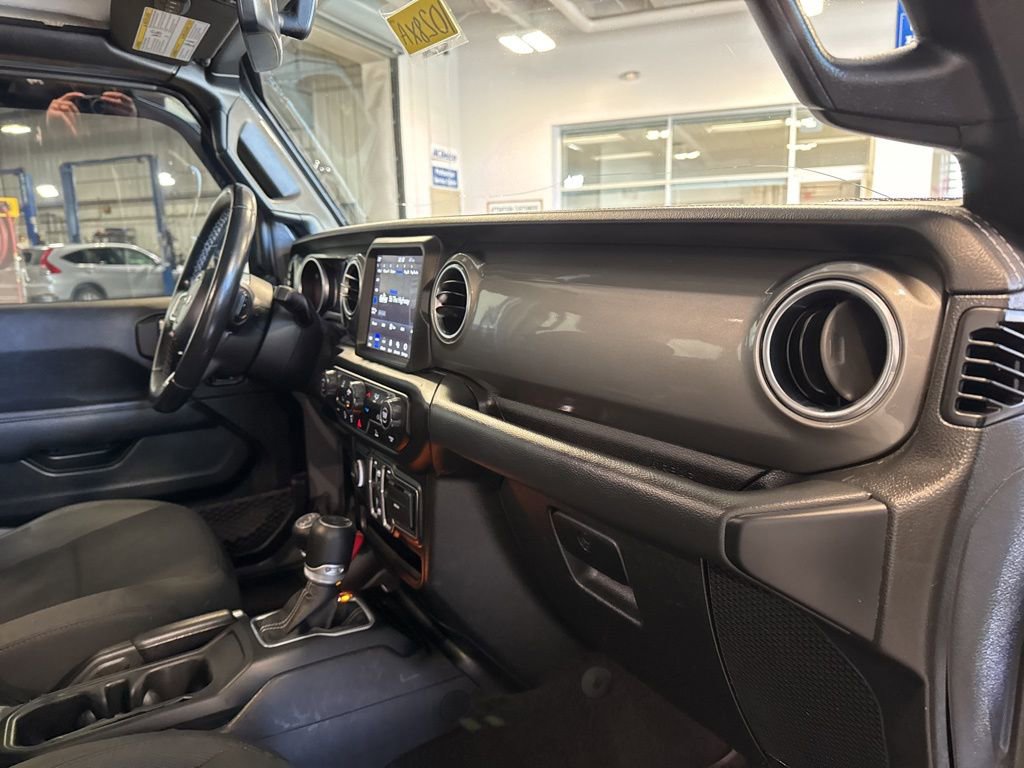 Used 2021 Jeep Wrangler Unlimited Sahara w/ Uconnect 4C Nav & Sound Group image 33