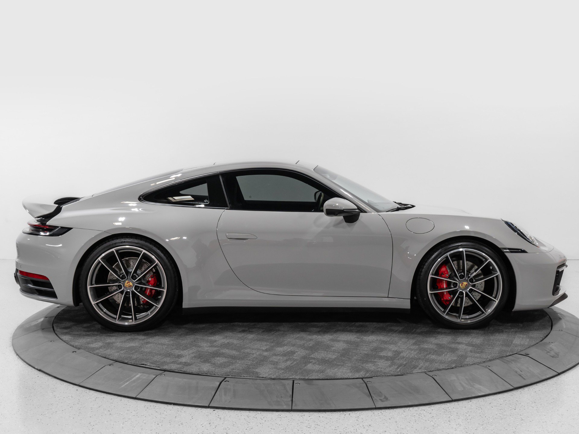 Used 2020 Porsche 911 Carrera 4S AWD/4WD image 11