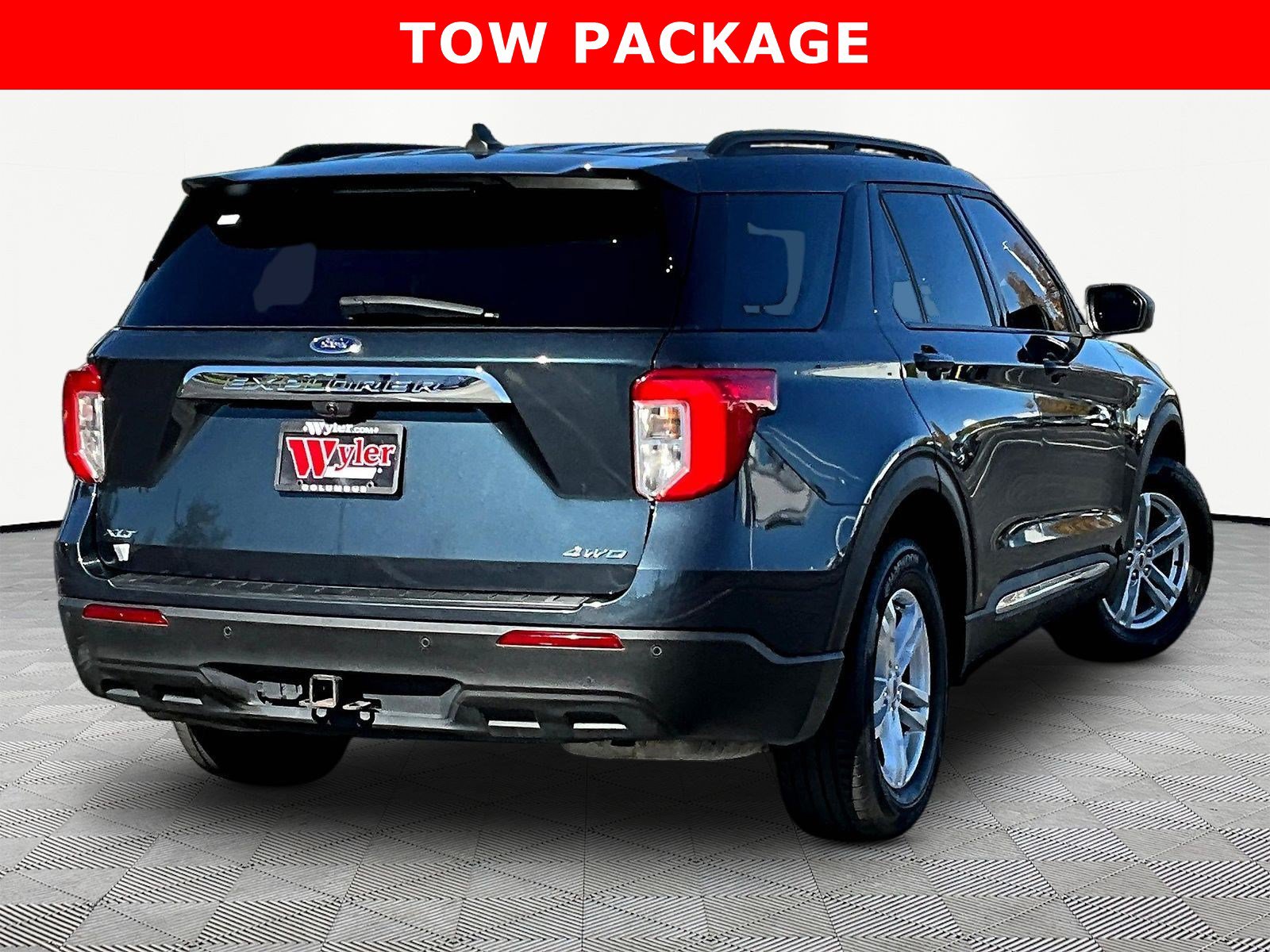Used 2022 Ford Explorer XLT w/ Class IV Trailer Tow Package AWD/4WD image 6
