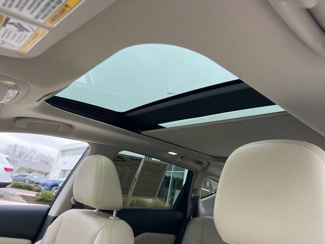 Used 2022 Nissan Murano Platinum w/ Cargo Package image 30