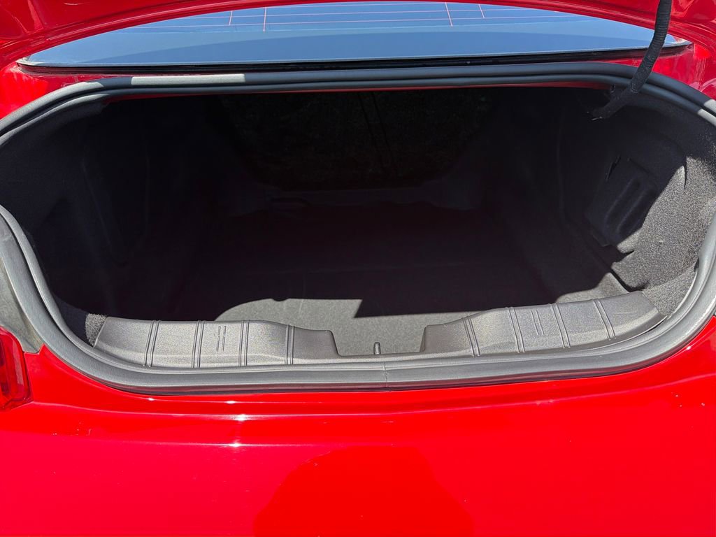 Used 2020 Chevrolet Camaro LT RWD image 29