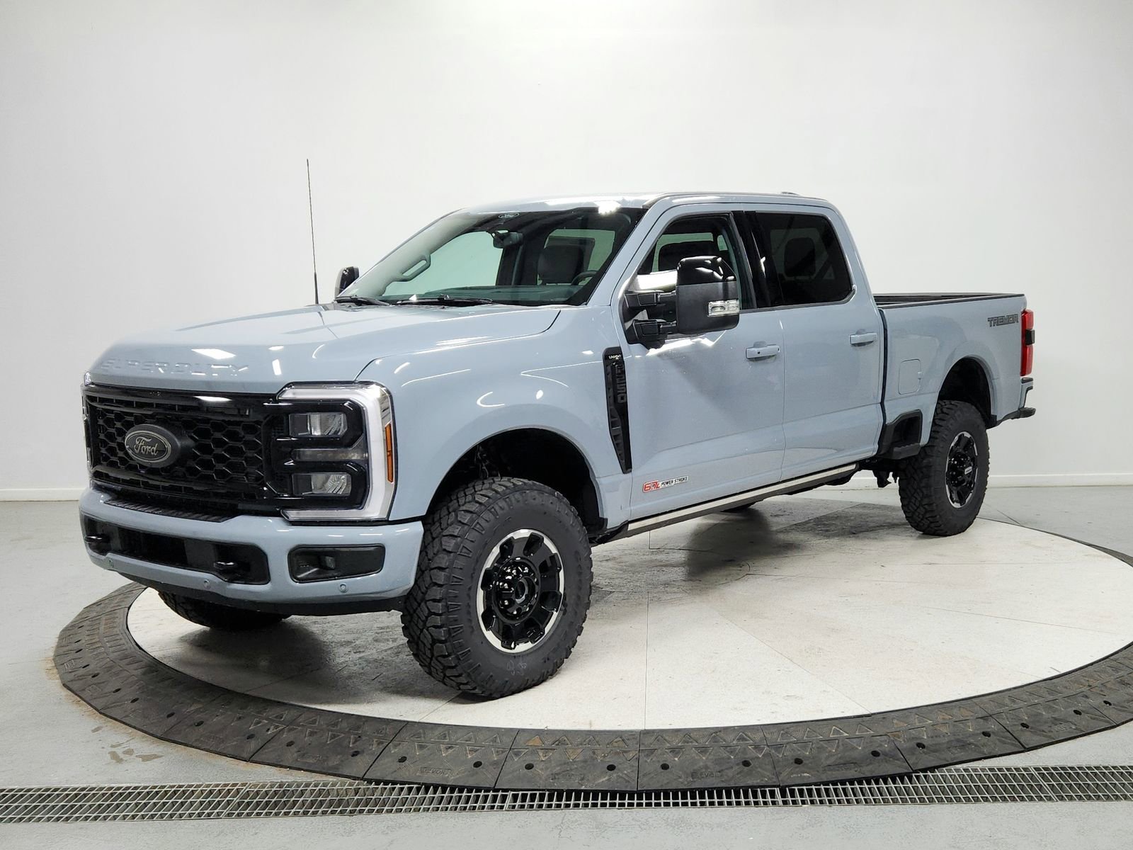 New 2026 Ford F250 Lariat image 3