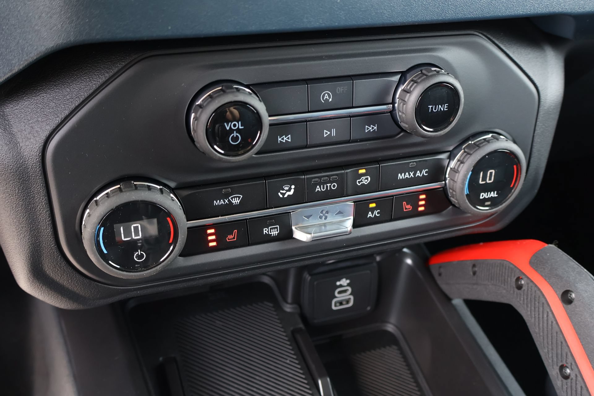 New 2026 Ford Bronco Heritage Edition AWD/4WD image 9