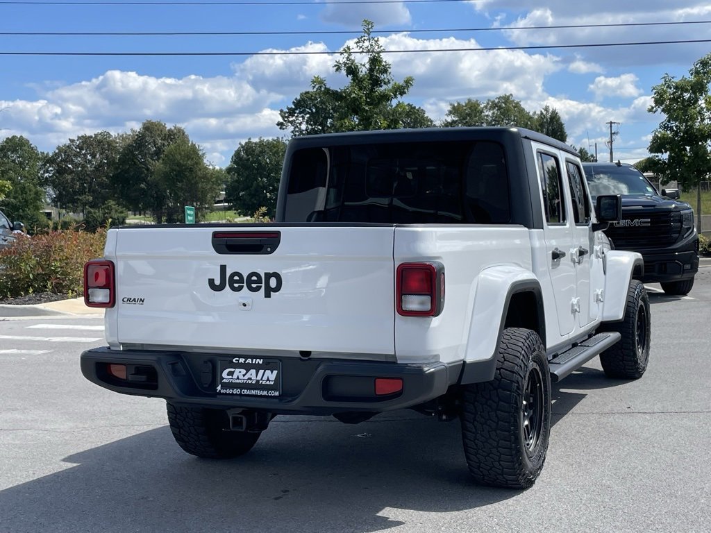Used 2022 Jeep Gladiator Sport image 7