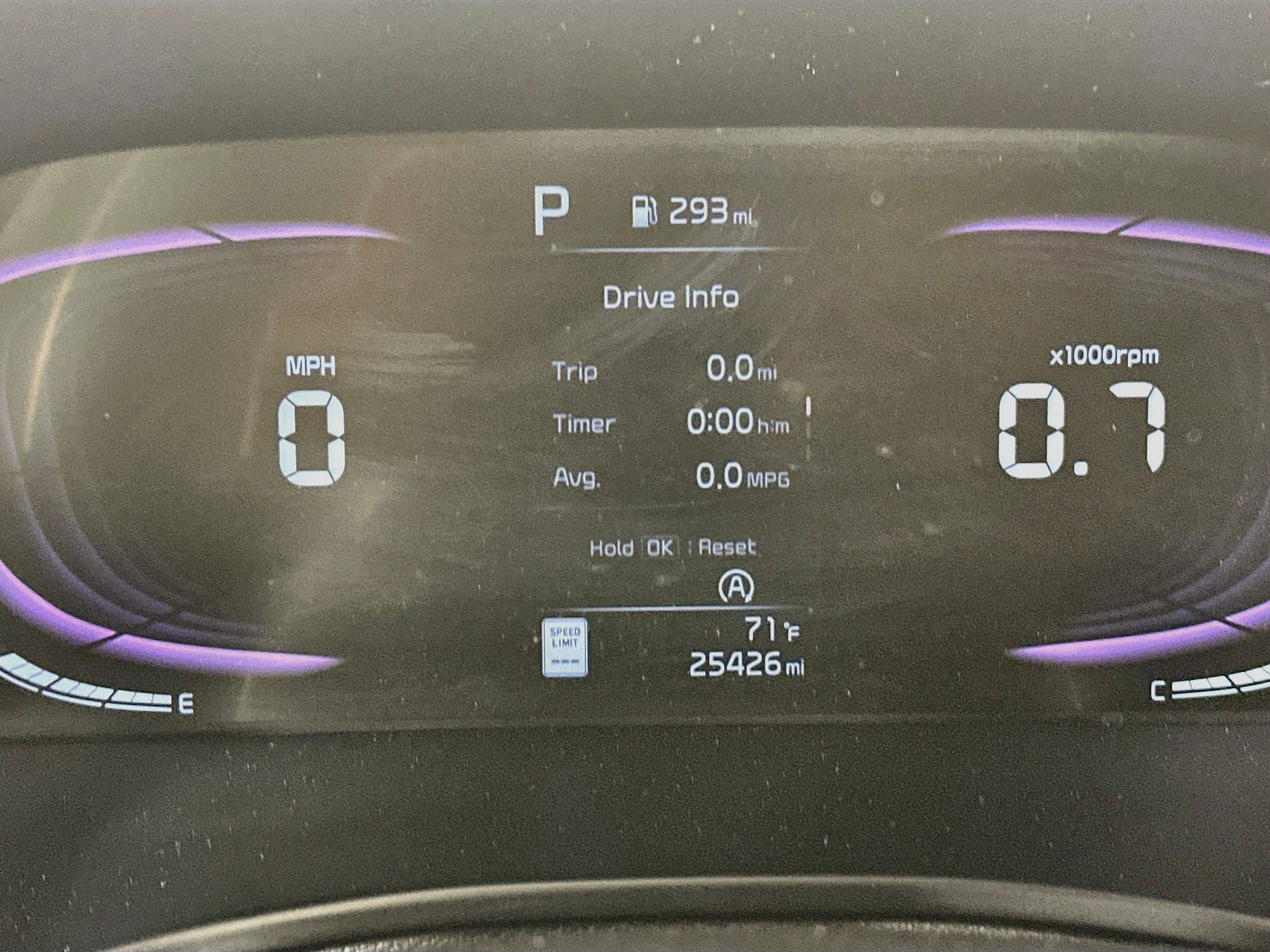 Used 2025 Kia Soul LX w/ LX Technology Package FWD image 19