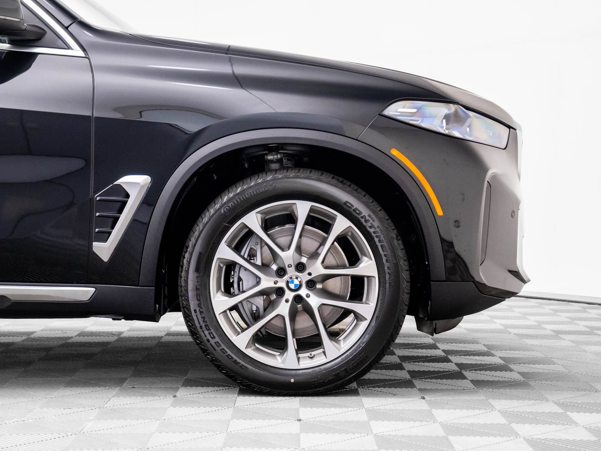 Used 2026 BMW X5 xDrive50e w/ Executive Package AWD/4WD image 31