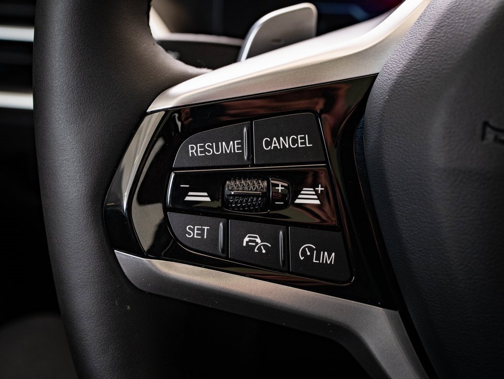 Used 2025 BMW 330i xDrive Sedan image 25