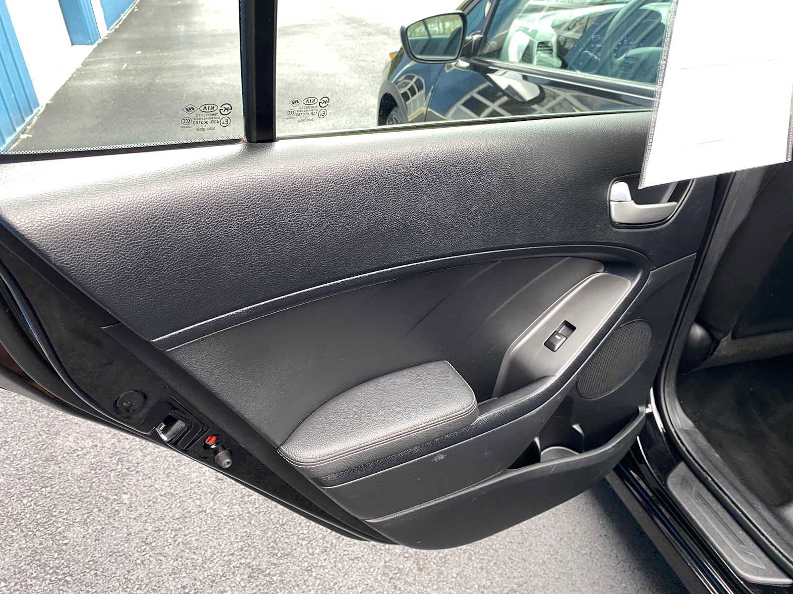 Used 2017 Kia Forte LX image 25