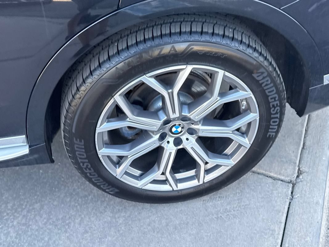 Used 2019 BMW X7 xDrive40i w/ Luxury Seating Package AWD/4WD image 12