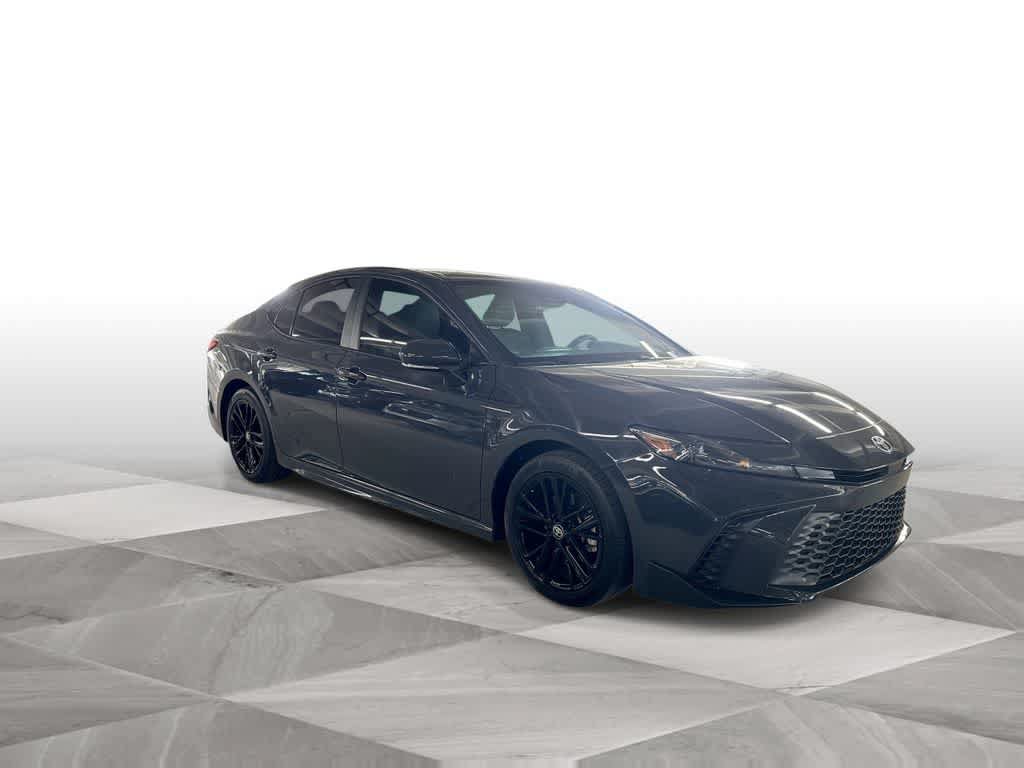 Used 2025 Toyota Camry SE FWD image 2