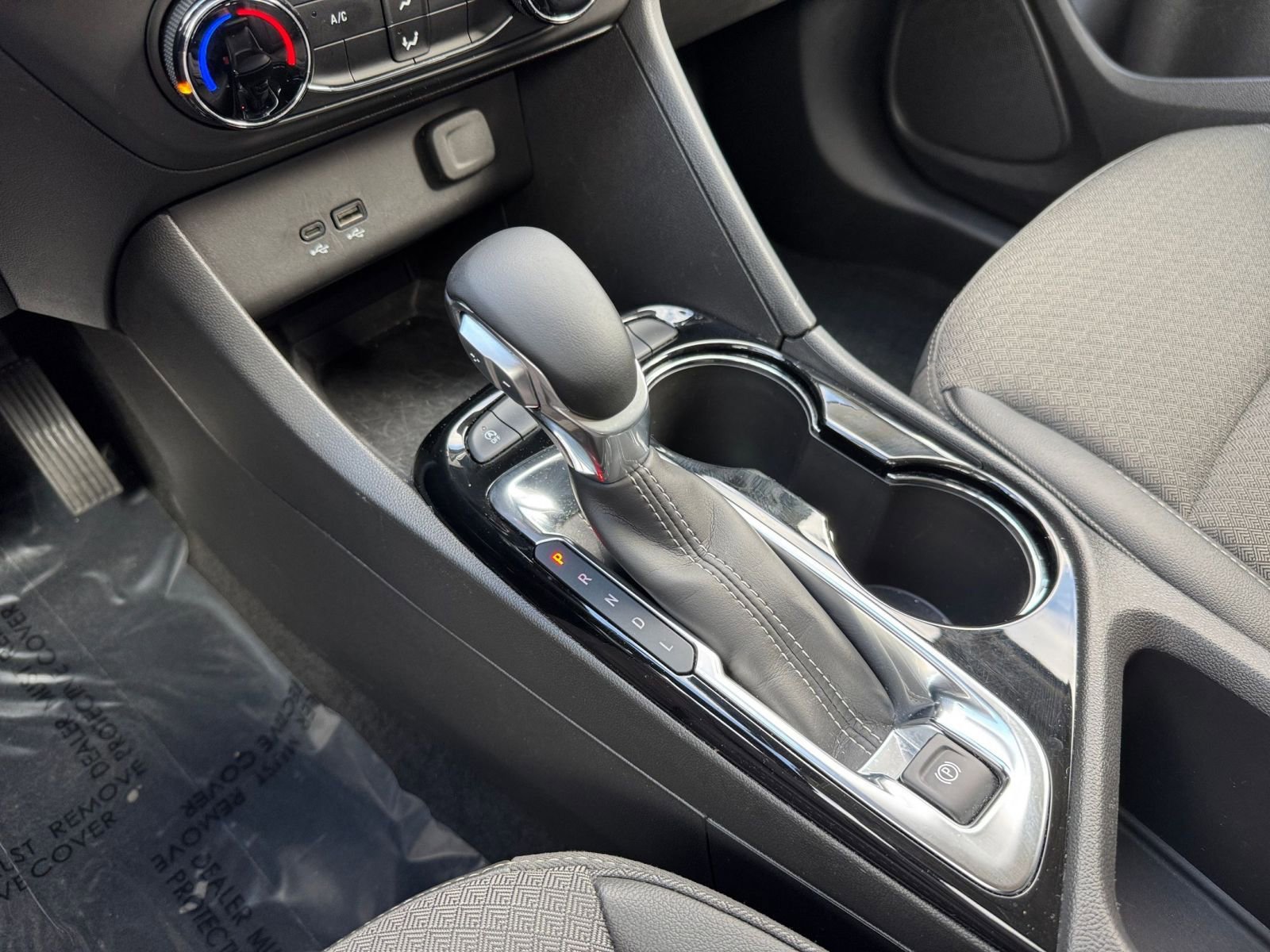 Used 2025 Buick Encore GX Preferred image 36