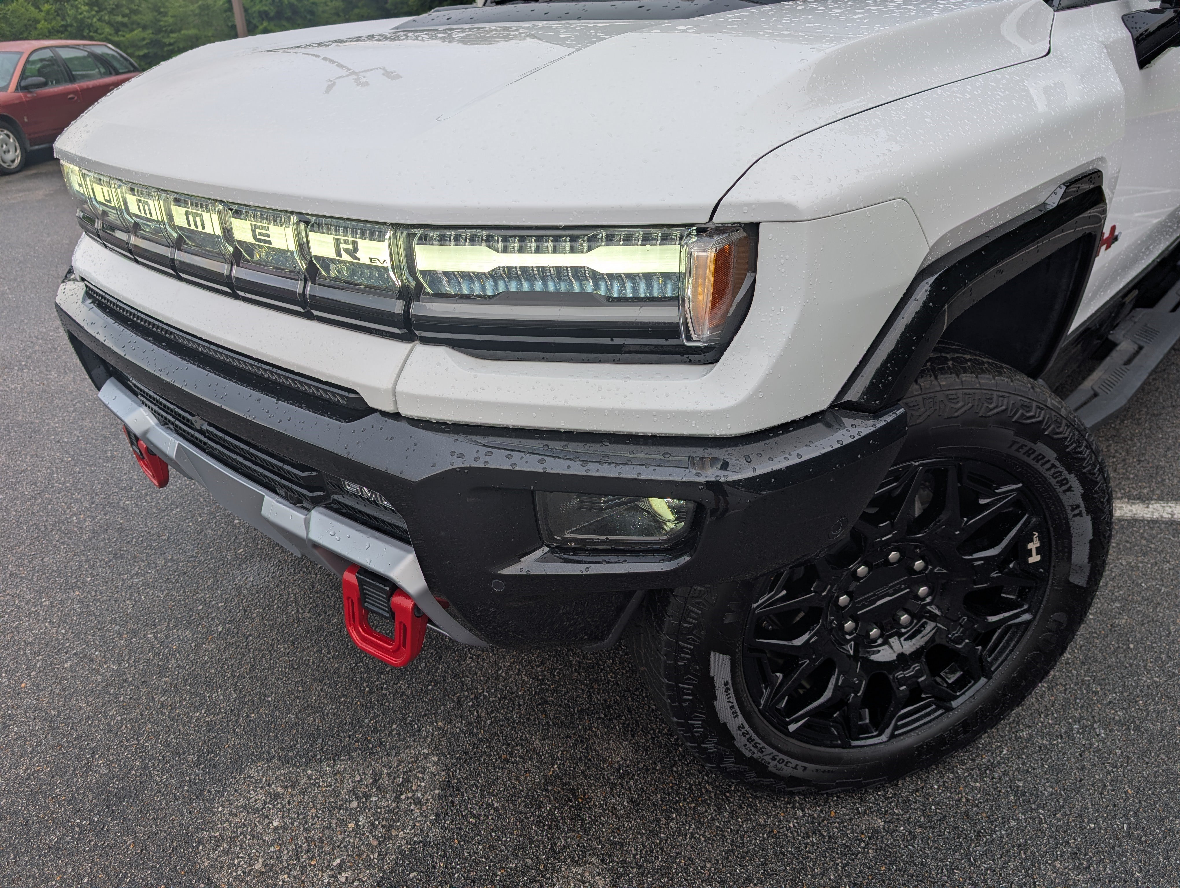 Used 2025 GMC Hummer EV 2X w/ LPO, Sport Package AWD/4WD image 13