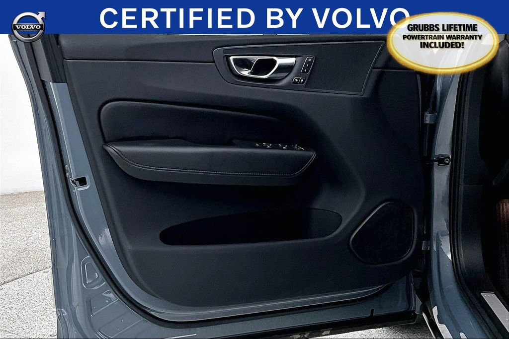 Used 2023 Volvo XC60 B5 Core w/ Climate Package image 23
