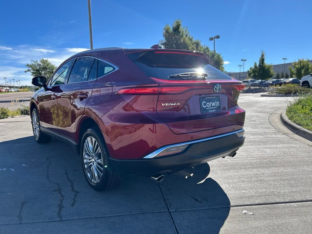 Used 2023 Toyota Venza Limited AWD/4WD image 5