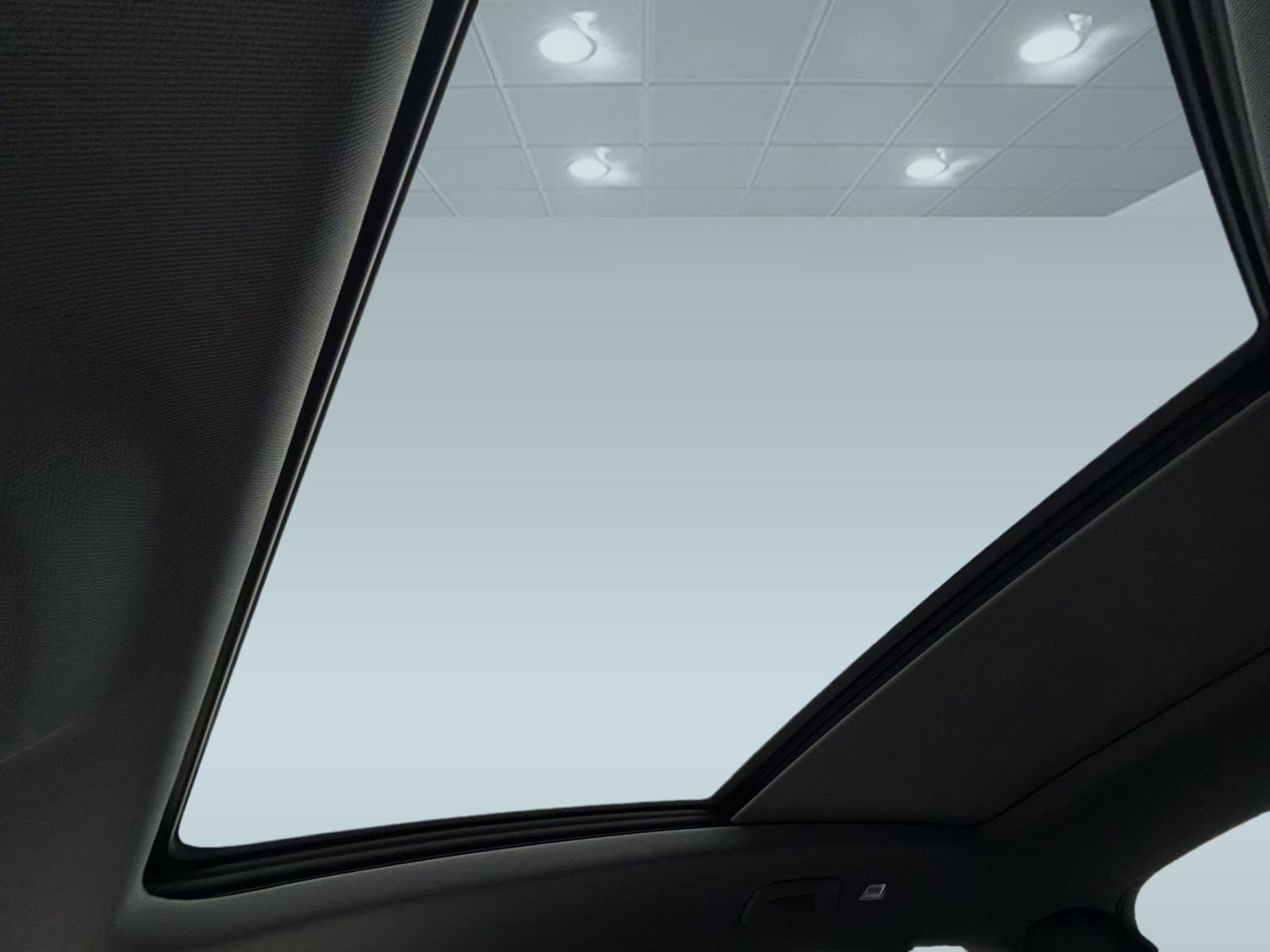 Used 2025 Audi Q6 e-tron Premium Plus w/ Premium Plus image 16