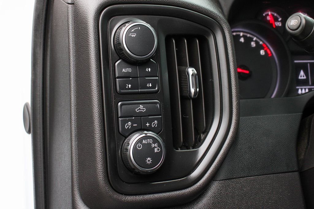 Used 2024 Chevrolet Silverado 1500 Custom Trail Boss AWD/4WD image 17