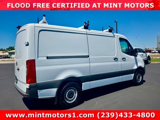 Used 2021 Mercedes-Benz Sprinter 1500 image 11
