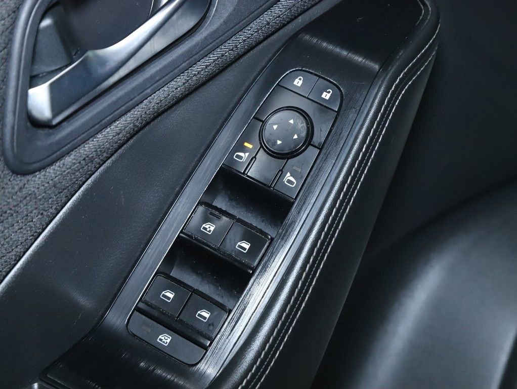 Used 2022 Nissan Rogue SV AWD/4WD image 16