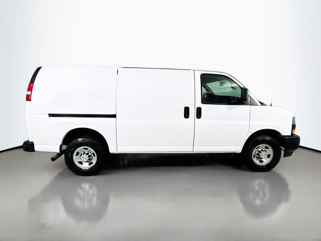 Used 2022 Chevrolet Express 2500 w/ Driver Convenience Package RWD image 8