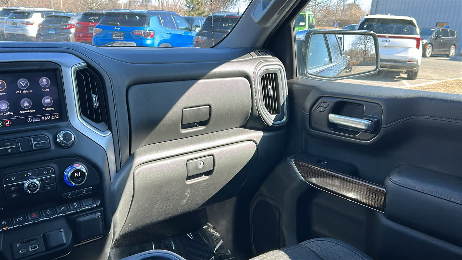Used 2020 GMC Sierra 1500 SLE w/ SLE Value Package image 26