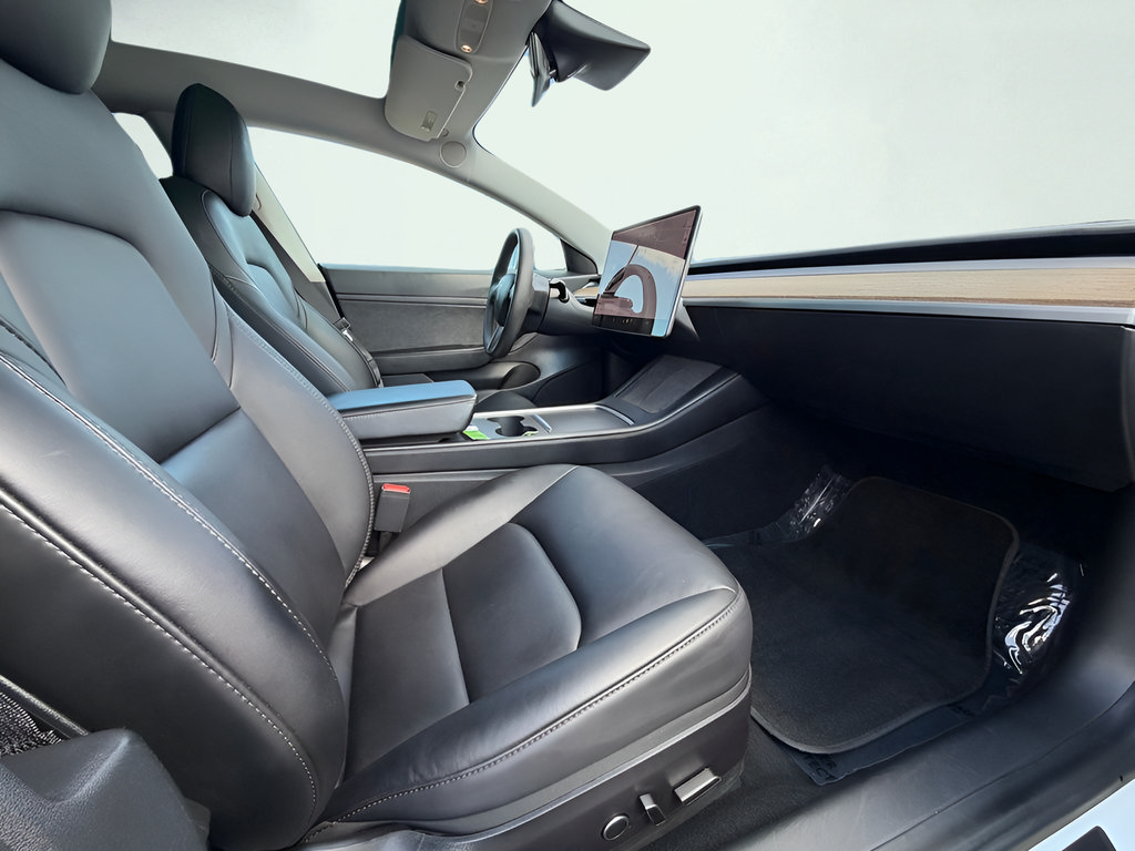 Used 2021 Tesla Model 3 Standard Range Plus RWD image 29