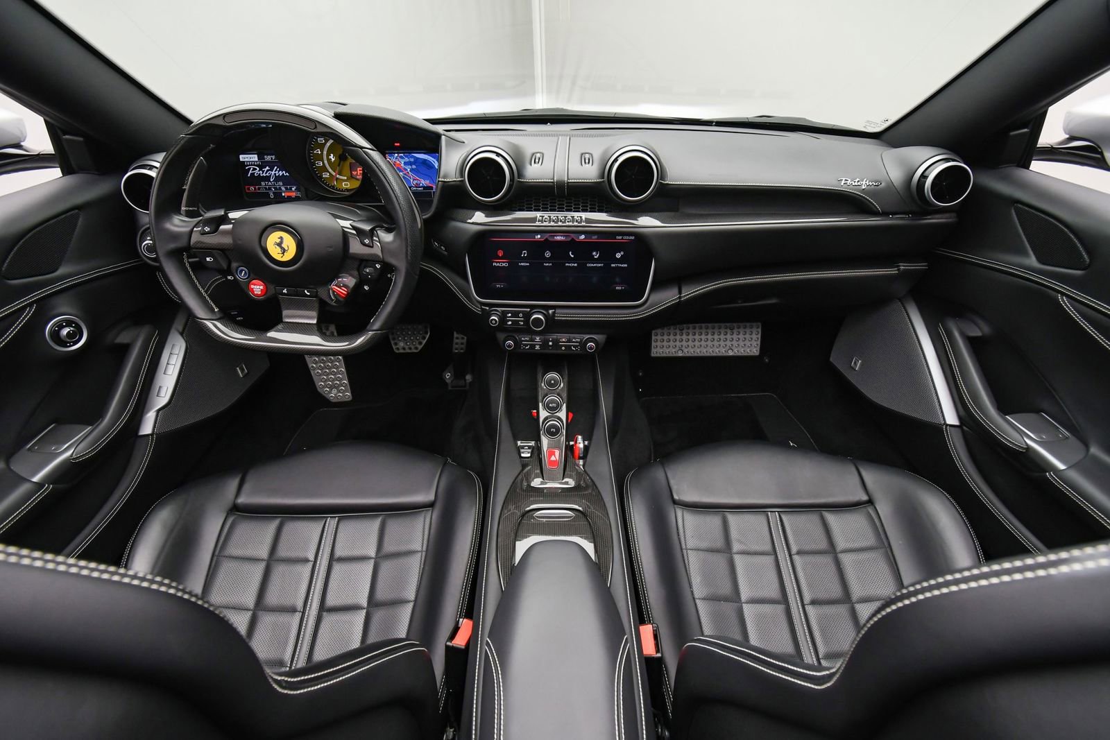 Used 2019 Ferrari Portofino image 13