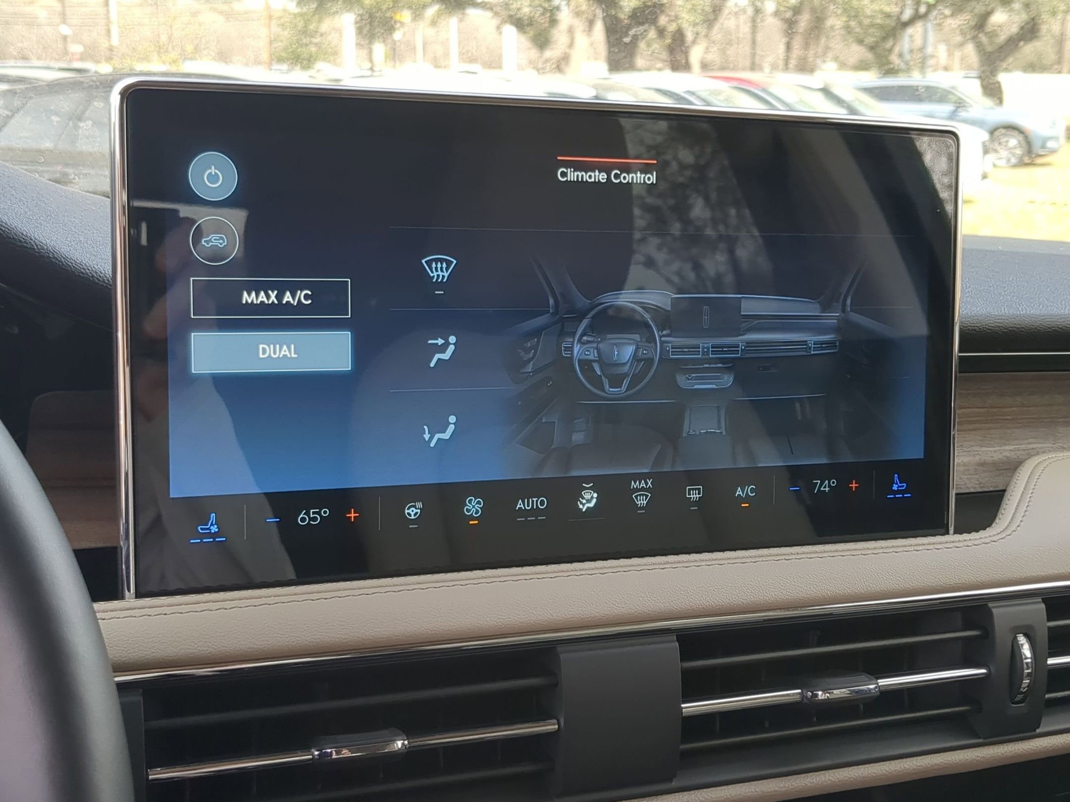 New 2026 Lincoln Corsair Reserve w/ Jet Appearance Package image 18