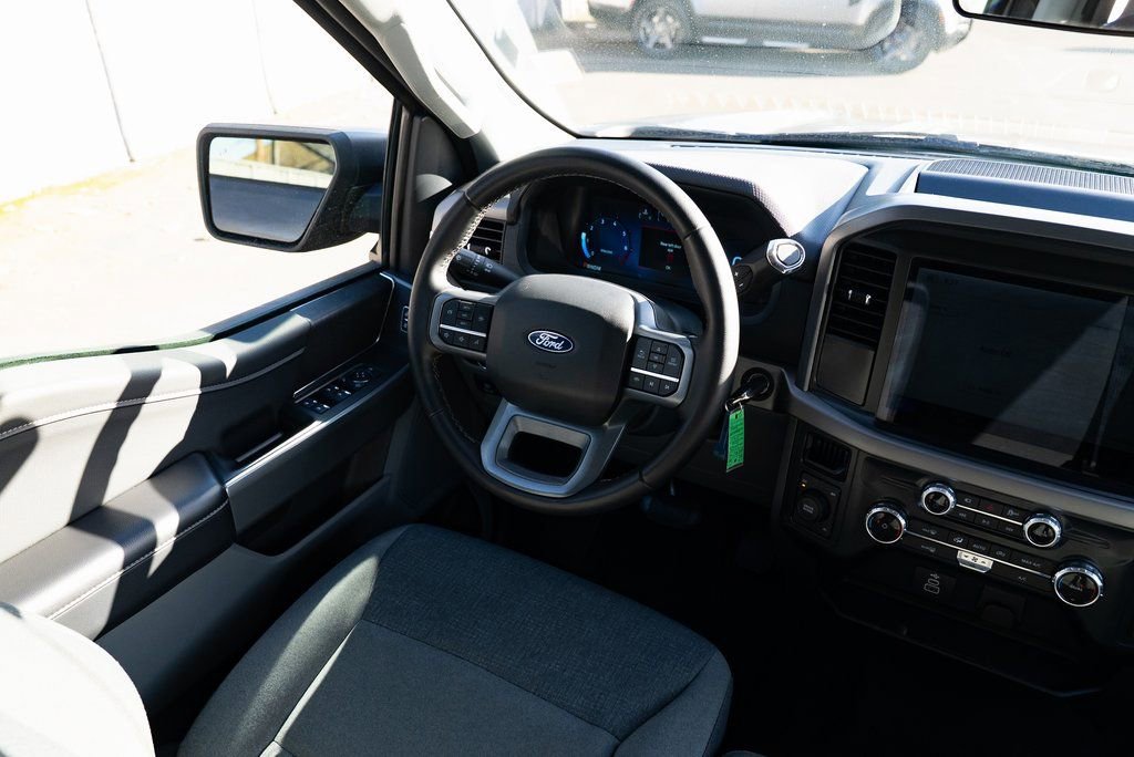 Used 2025 Ford F150 XLT w/ Equipment Group 301A Standard image 9
