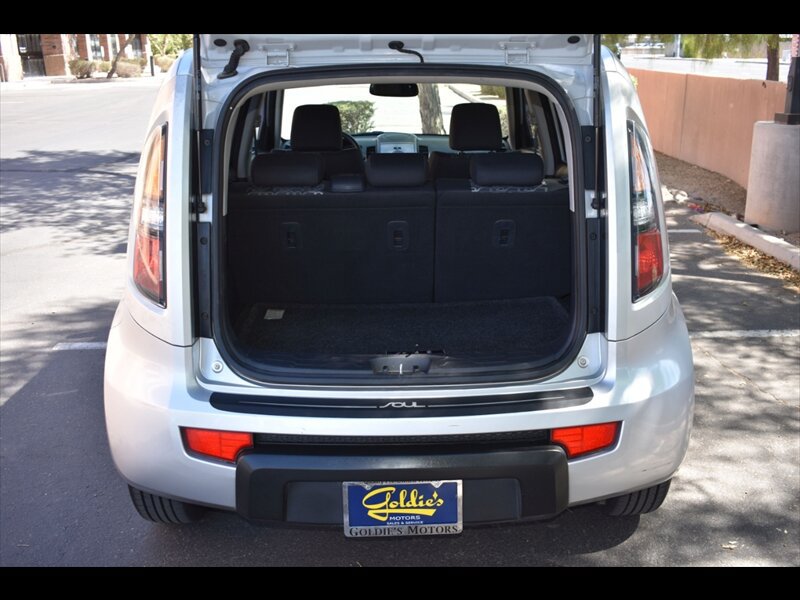 Used 2010 Kia Soul + FWD image 21