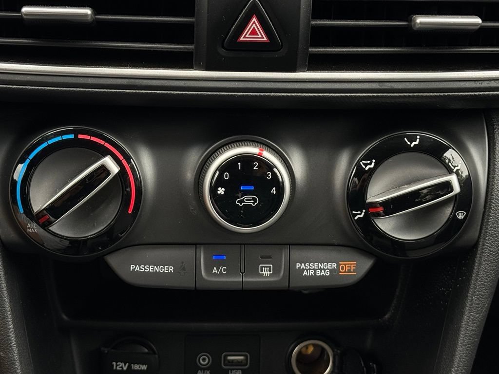 Used 2018 Hyundai Kona SEL FWD image 27