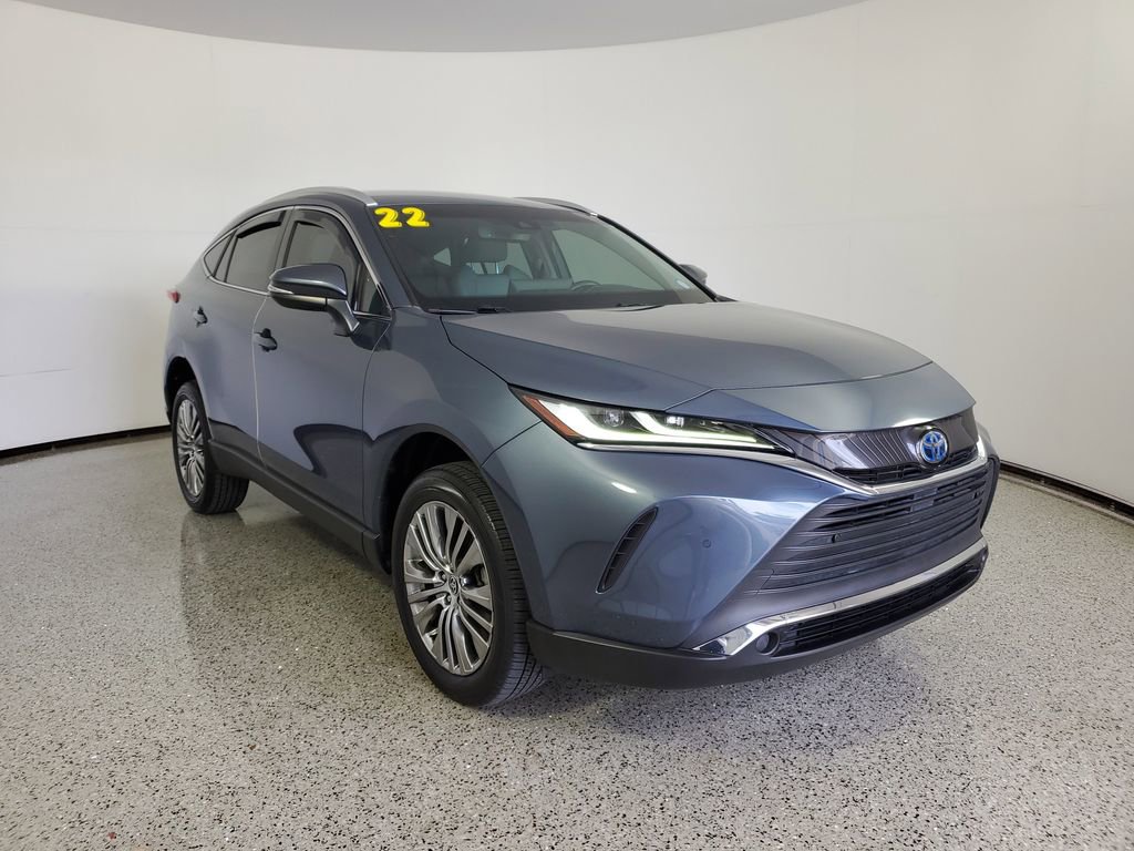 Used 2022 Toyota Venza XLE AWD/4WD image 32