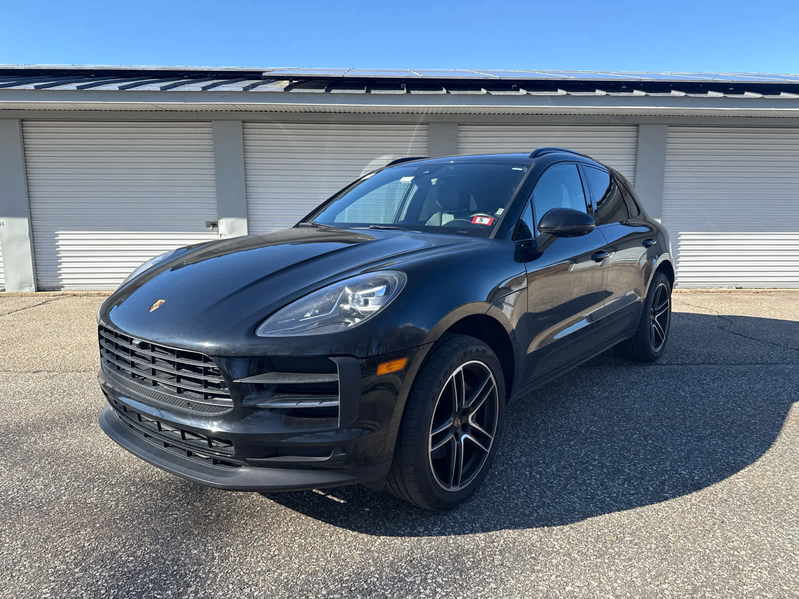 Used 2021 Porsche Macan AWD/4WD image 1
