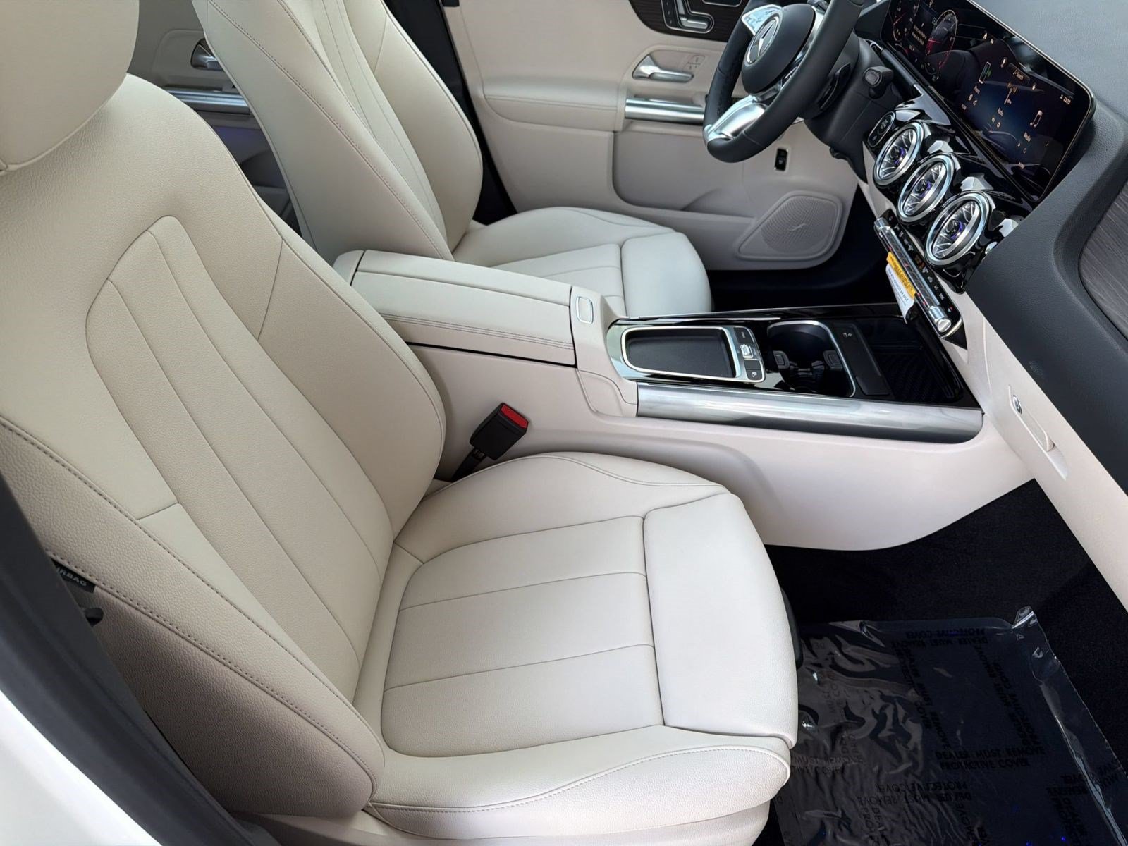 Used 2026 Mercedes-Benz GLA 250 image 25