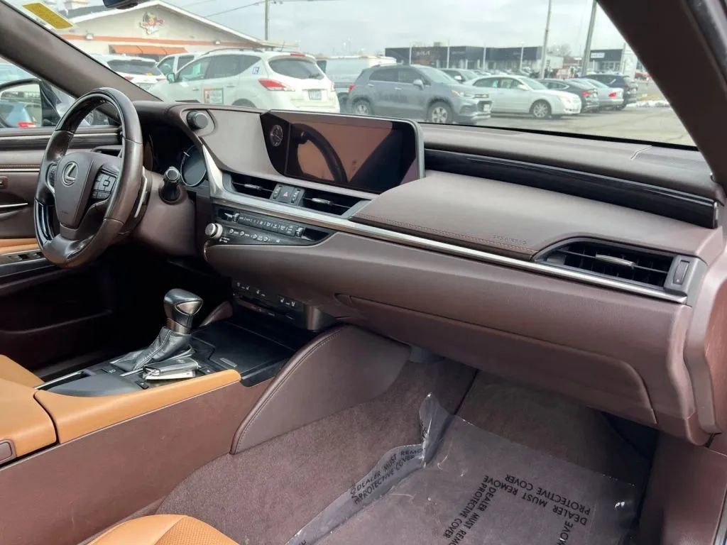 Used 2021 Lexus ES 350 w/ Premium Package image 15