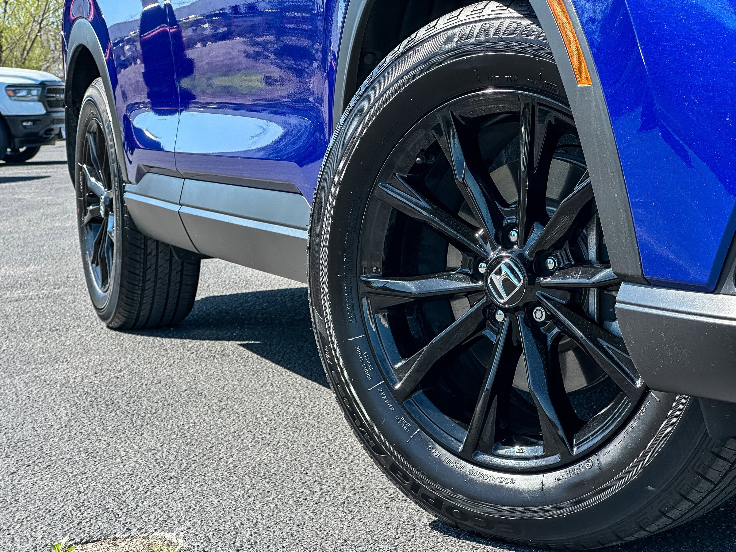 Used 2025 Honda CR-V Sport-L image 3