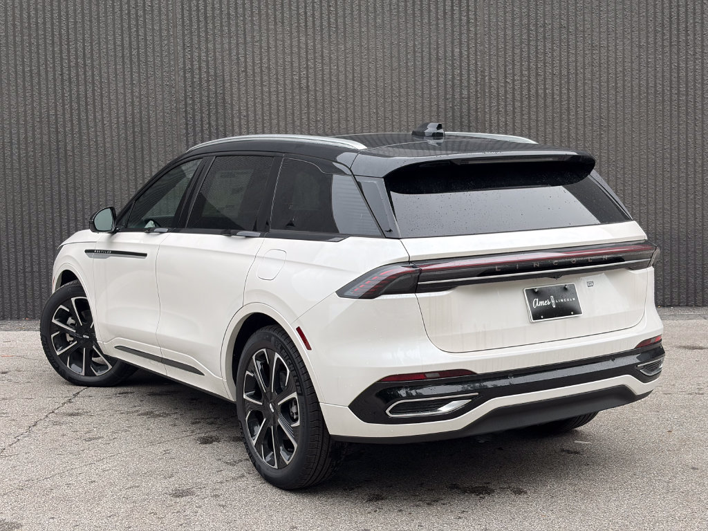 New 2026 Lincoln Nautilus Reserve AWD/4WD image 5