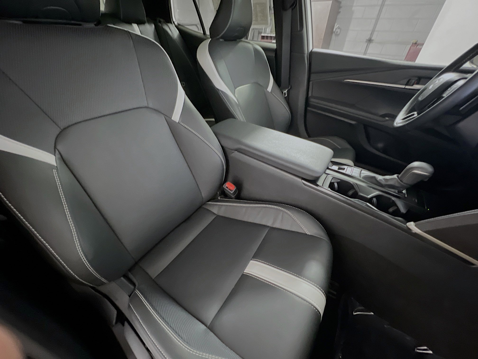 Used 2026 Toyota Camry SE w/ Multimedia Upgrade Package FWD image 31