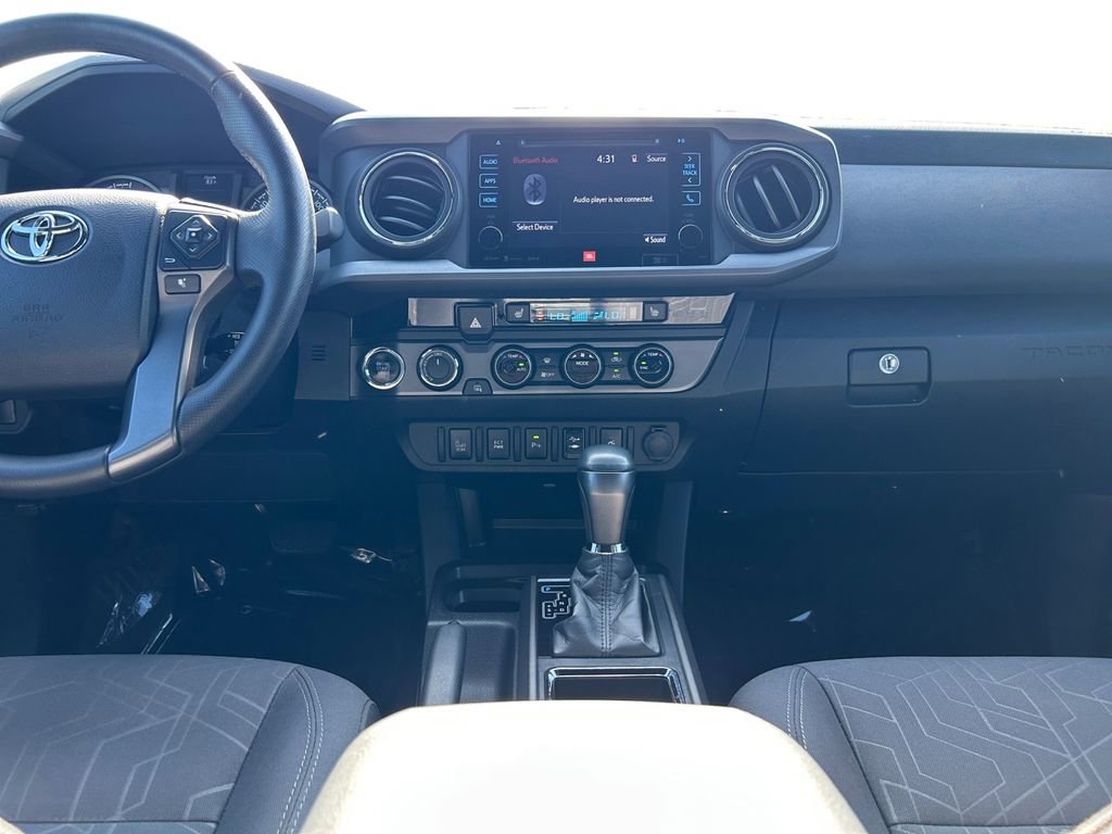 Used 2016 Toyota Tacoma TRD Off-Road AWD/4WD image 12